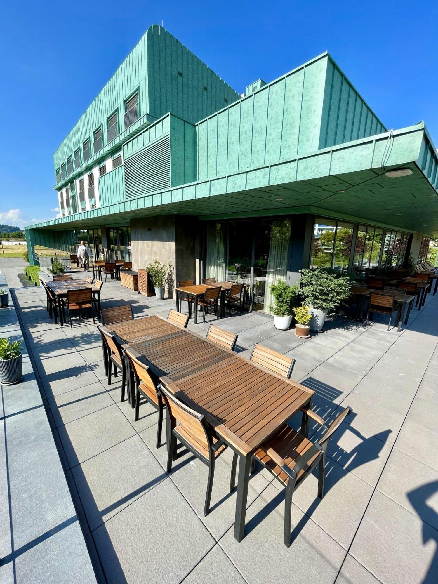 Hotel Bartos Френштат-под-Радгоштем Экстерьер фото
